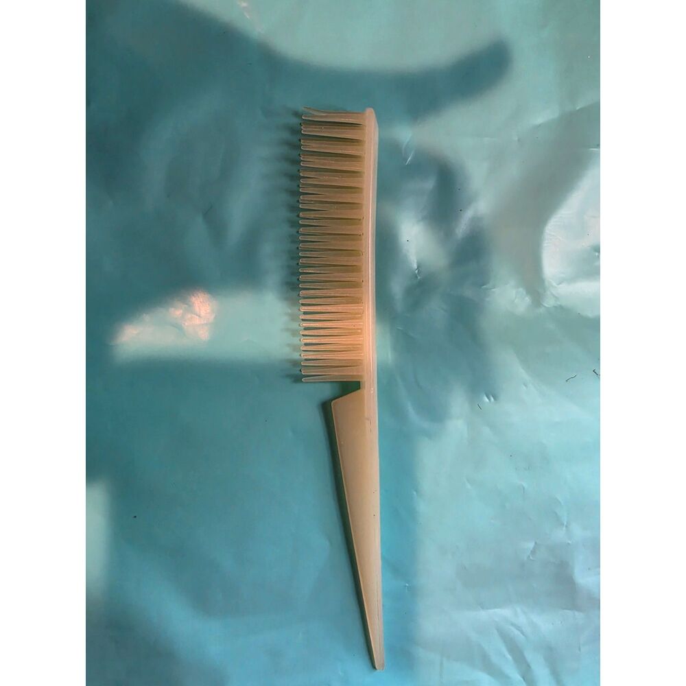 Vintage 1940's Dupont Nylon Rat Tail Comb